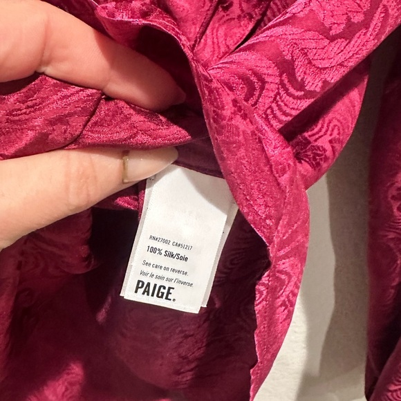 Paige $299 Ilara Jacquard 100% Silk Top Ruffle V-Neck Long Sleeve In Berry Jam - Picture 7 of 11